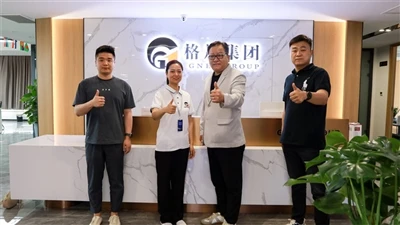 Ein koreanischer Kunde besuchte und unterzeichnete eine Bestellung für GR5-Ti...